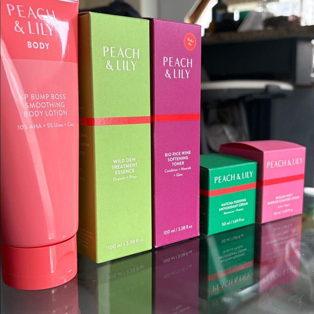 Peach & Lily Body Lotion and Skincare Set - Pink and Green